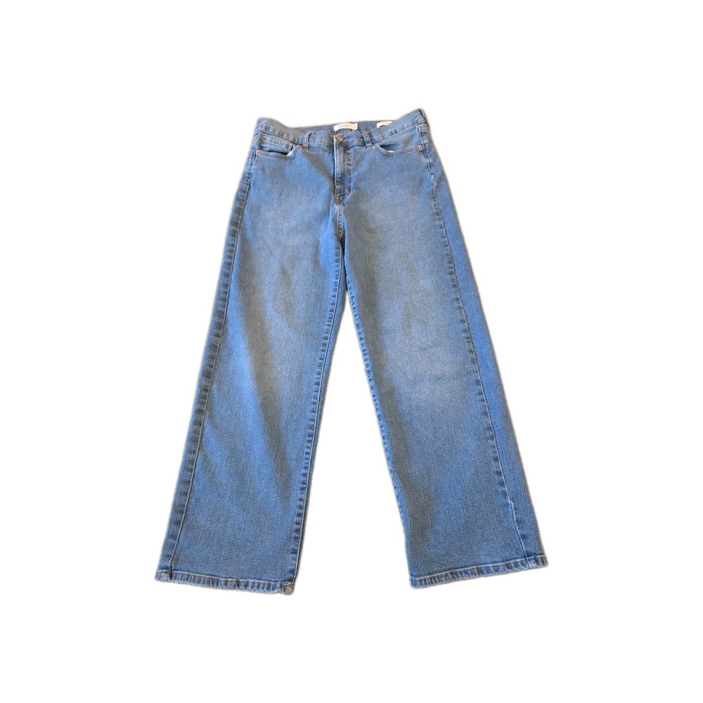 Jessica Simpson Light Wash JeansHigh Rise Straight Womens 31 / 12 Casual Weekend